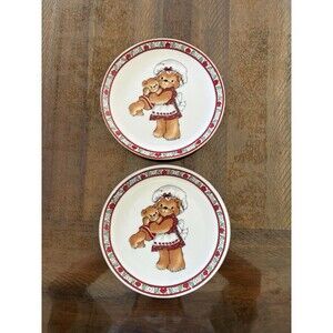 Set Of 2 Lucy & Me 1979 Lucy Rigg ENESCO Imports Mamma Hugging Baby Bear Plate